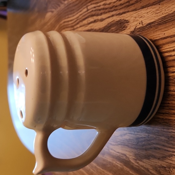 Vintage Rob Roy Cheese Shaker - Picture 2 of 6